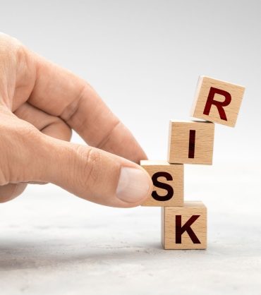 How to “DE RISK” your manufacturing supply chain in a changing world